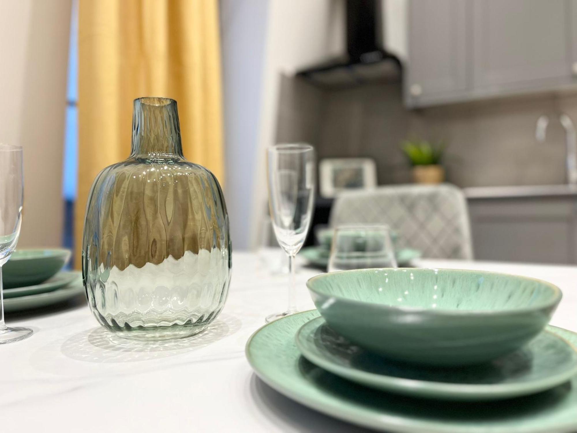 Stylish Ealing -near Tube - Ideal For Family&group Apartamento Londres